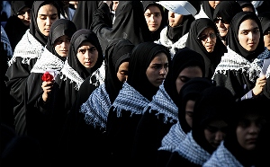 اعزام 110 دانش آموز دختر ابهری به مناطق غرب کشور
