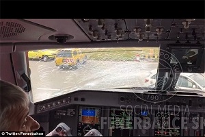 فروداضطراری هواپیمای فنرباغچه در بوداپست