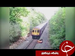 کارگر راه آهن قهرمانانه جان مرد دوچرخه سوار را نجات داد+فیلم