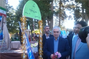 نواخته شدن زنگ مهر و مقاومت در مدرسه آمنه شهر مود