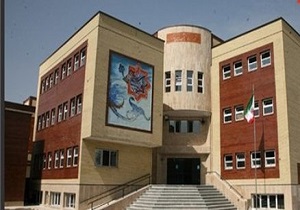 مباحث حقوقی در مدارس کشور باید آموزش داده شود/ زنان گوی سبقت تحصیلات را از مردان ربودند