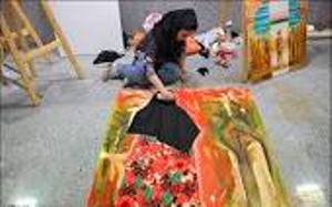 تقدیر از هنرمندان شرکت کننده در نمایشگاه هنرهای تجسمی ابهر