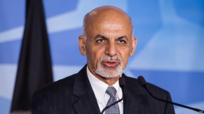 اشرف غنی فرمان اجرای موافقتنامه صلح با حکمتیار را صادر کرد