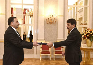 رئیس جمهور مجارستان با دعوت روحانی به ایران می‌آید