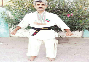 قهرمان خستگی ناپذیر نکایی