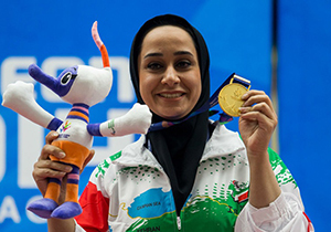 تجلیل از قهرمان تیرانداز پارالمپیک فارسی