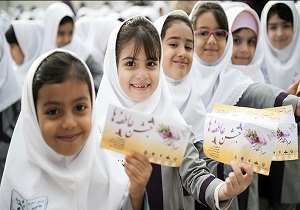 توزیع 150 هزار پاکت جشن عاطفه‌ها در بین دانش‌آموزان اردبیلی
