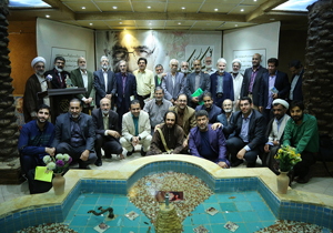 روزی که همه شاعر شدند...