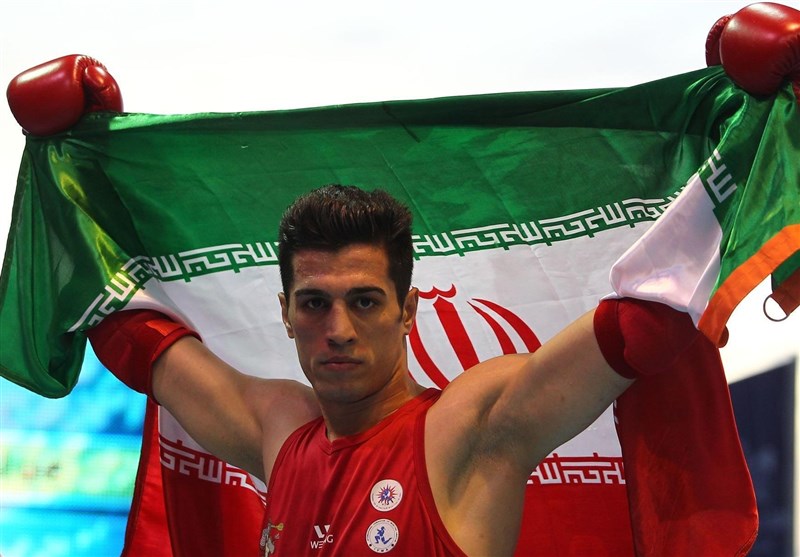 مینایی طلا گرفت