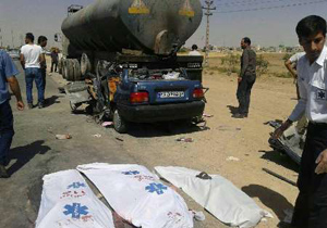سه کشته براثر برخورد پراید با نفت کش پارک شده در اصفهان