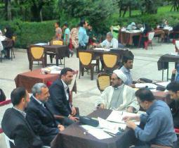 مشق خون در گلستان