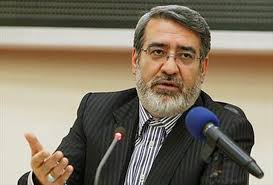 رحمانی فضلی: زائرین بدون ویزا به مرزها مراجعه نکنند