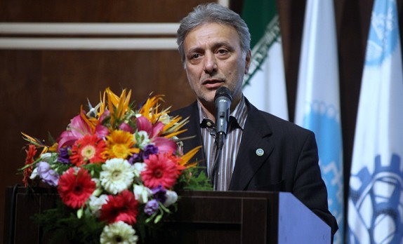 دانشگاه تهران، رکورددار انتقال دانشجو به خارج از کشور/تحصیل بیش از 57 هزار دانشجو در این دانشگاه