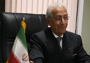 دانشجویان ایرانی در کشور خود تحصیل کنند