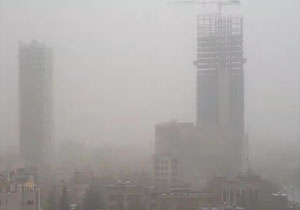 طوفان گرد و خاک مشهد را فرا گرفت + فیلم