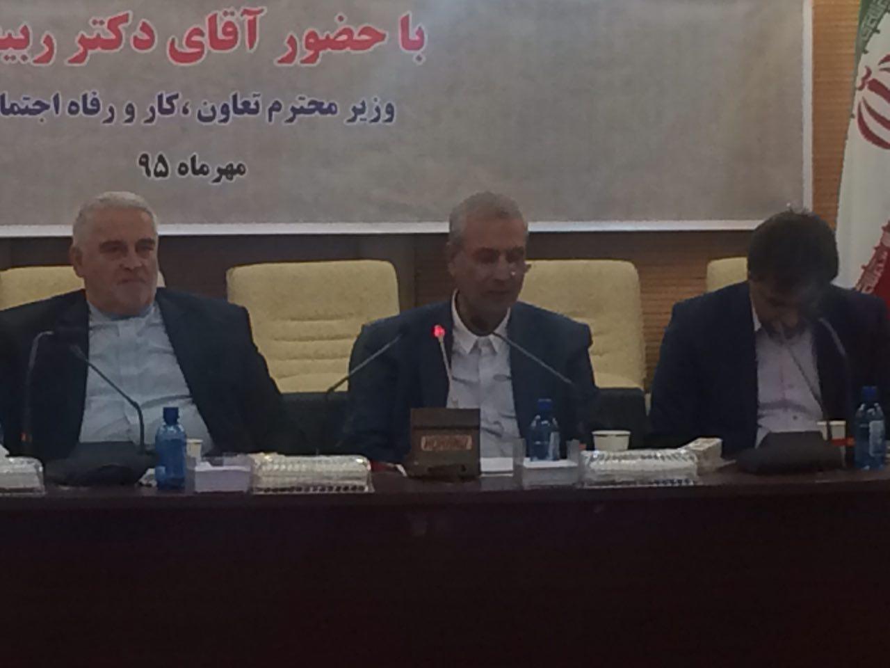 اقتصاد مقاومتی تنها راه نجات کشور