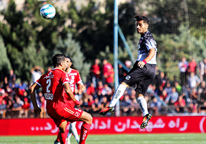 در نیمه اول قشقایی شیراز یک پرسپولیس تهران صفر