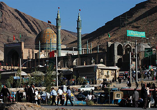 کاشانی&zwnj;ها در مشهد اردهال فرش سوگ شستند و اشک ماتم ریختند