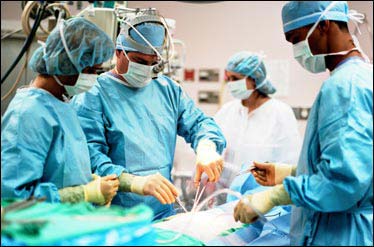 تیغ تیز جراحی زیر گلوی زیبایی/از هجمه&zwnj;های تبلیغاتی تا هموار شدن مسیر ورود به خانه بخت!