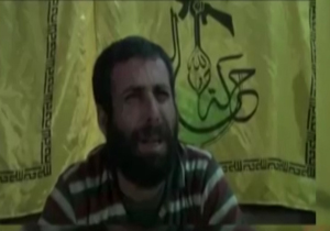 گریه تک‌تیرانداز جبهة النصرة پس از اسارت به دست رزمندگان مقاومت + فیلم