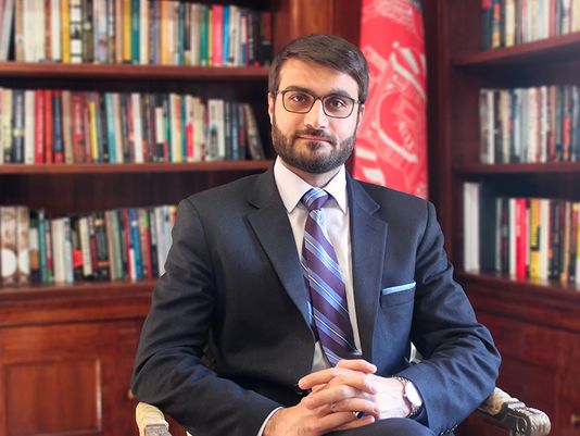 سفیر افغانستان در آمریکا: علی رغم چالش&zwnj;ها به تلاشهای خود ادامه می&zwnj;دهیم.