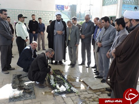 غبار روبی مزار شهید رحیمی در بیرجند+تصاویر