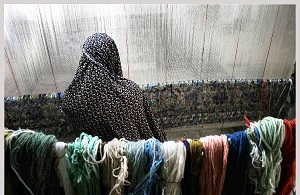 زنان سرپرست خانوار نیازمند حمایت جدی
