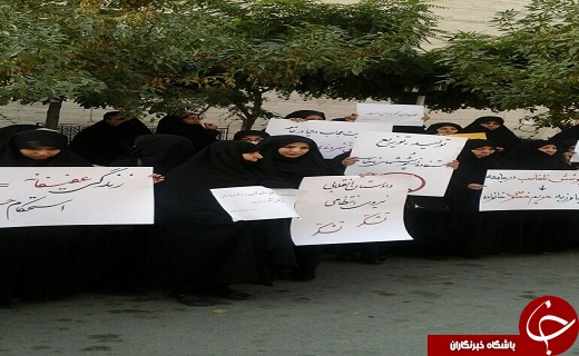 حمایت مردم از برخورد با فروشندگان لباسهای نامتعارف حمایت مردم از برخورد با فروشندگان لباسهای نامتعارف