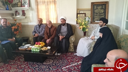دیدار اعضای ستاد استکبار ستیزی با خانواده شهید رحیمی+تصاویر