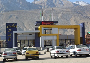 لزوم افزایش صادرات در مناطق آزاد کشور