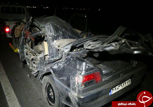 برخورد خودرو با تیر برق حادثه آفرید