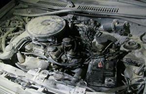 آتش سوزی خودرو سواری در رشت