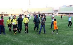 /////درحال تکمیل ////شدت گرفتن پدیده حمله به  داوران فوتبال از دیدگاه کارشناسان داوری  //تصاویر