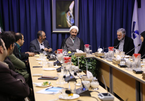پژمان‌فر: حوزه هنری باید به جبهه هنر انقلاب اسلامی تبدیل شود
