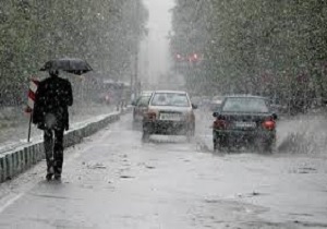 بارش باران ولغزندگی محورهای استان کردستان