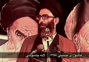 حضور مقام معظم رهبری در لانه جاسوسی/ افتخار جوانان امروز به حماسه دیروز+فیلم