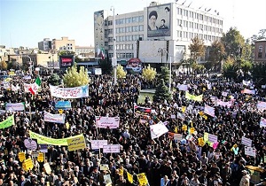 «نه» به آمریکا ۳۸ ساله شد/حماسه آفرینی نسل چهارم انقلاب در آذربایجان غربی