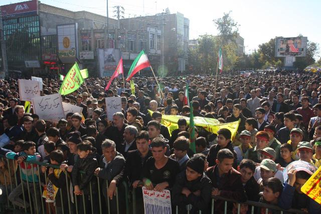مراسم راهپیمایی یوم الله 13 آبان در پارس آباد برگزار شد