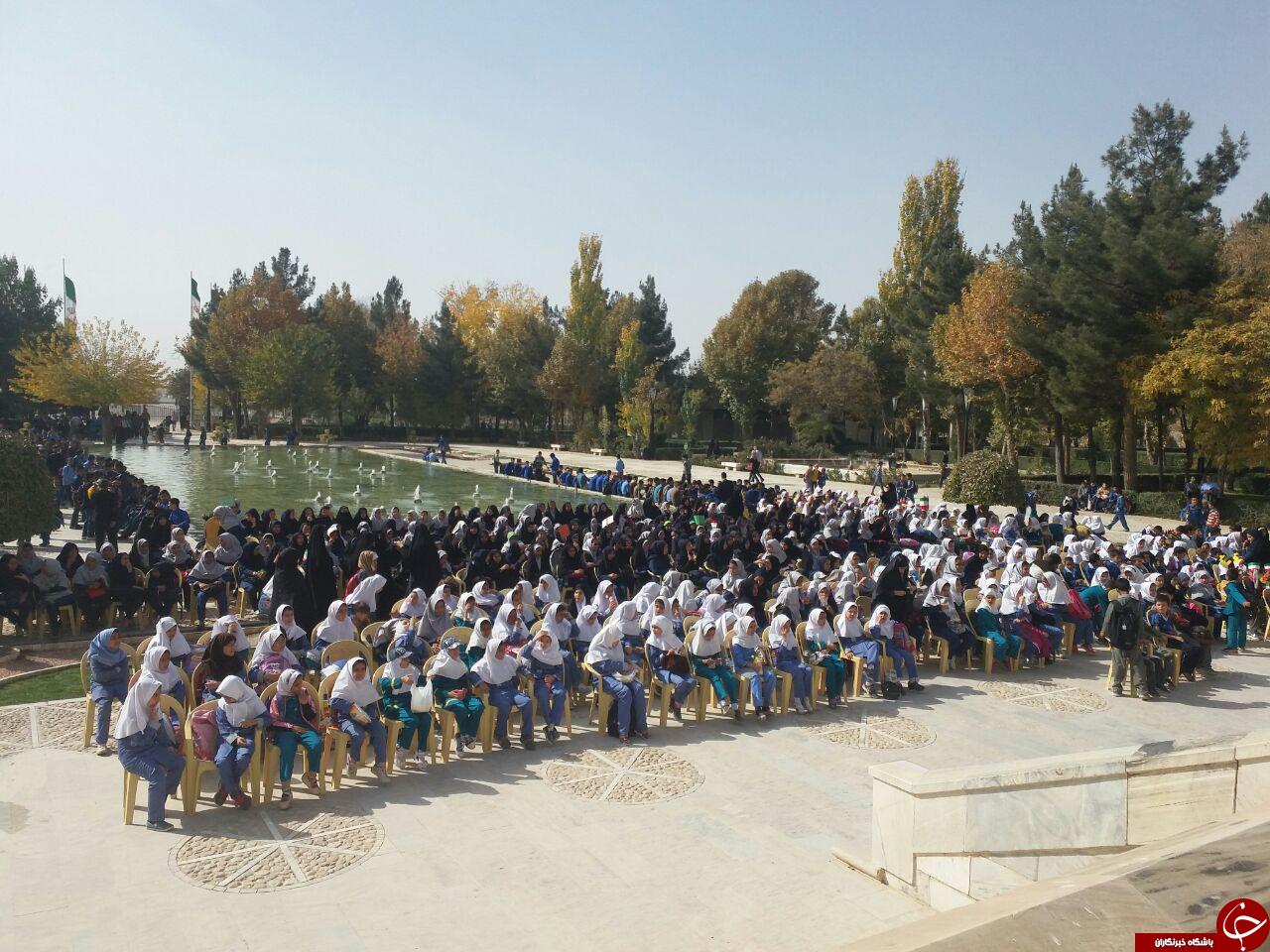 جشن باشکوه روز دانش آموز در آرامگاه فردوسی برگزار شد + تصاویر