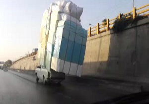 حمل بار عجیب در آزادراه + فیلم