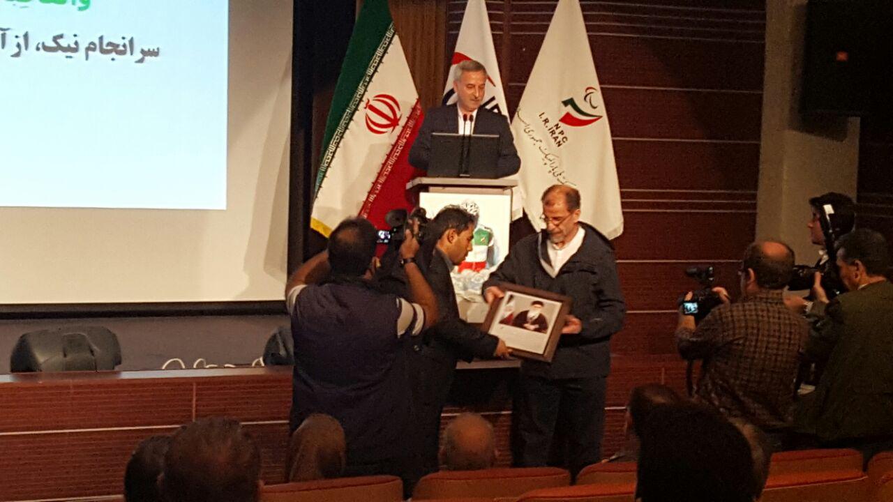 خسروی وفا: گلبار نژاد نام ايران را در تاريخ پارالمپيك جاودانه كرد