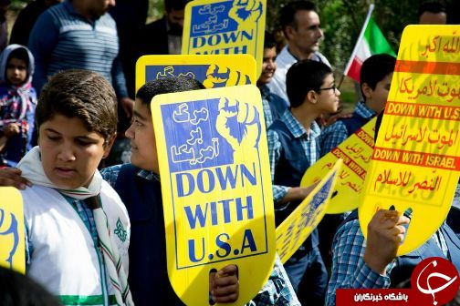 طبس در ۱۳ آبان یکپارچه فریاد بود
