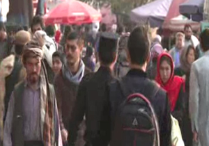 بازگشت مهاجران افغان از ایران به کشورشان + فیلم