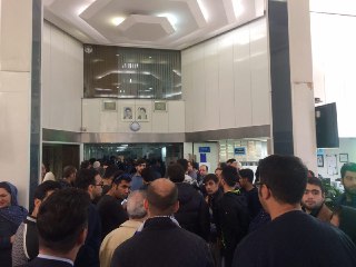 گزارش تصویری حضور هواداران و پیشکسوتان فوتبال و برخی مسئولان استقلال در بیمارستان ایرانمر