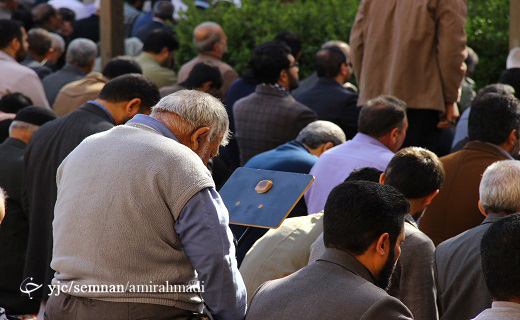 اقامه نماز جمعه در مسجد امام خمینی سمنان + تصاویر