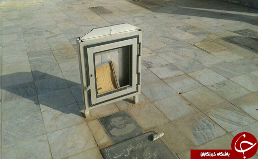 بی احترامی به قبور گلزار شهدای بزمان به دست افراد ناشناس +تصاویر