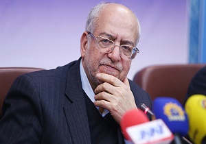 وزارت راه سفارشات خارجی‌اش را کاهش دهد