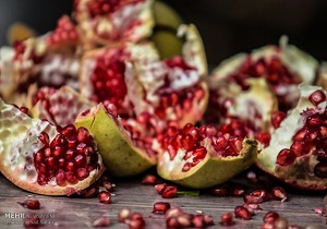 انار از بروز سرطان پیشگیری می کند