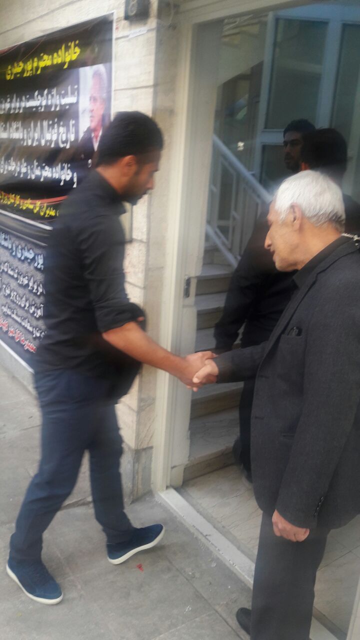تصاویر حضور بازیکنان استقلال در خانه مرحوم پورحیدری