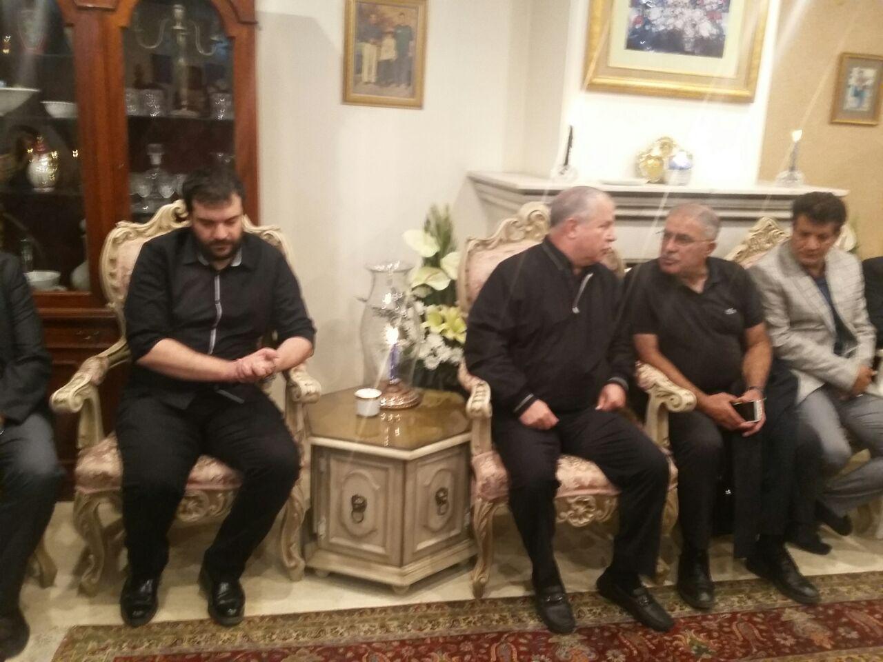 علی پروین در منزل پورحیدری+تصاویر